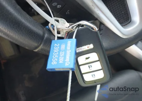 2018 Honda Fit Ex-L z USA, uszkodzony, nr VIN 3HGGK5H09JM709195